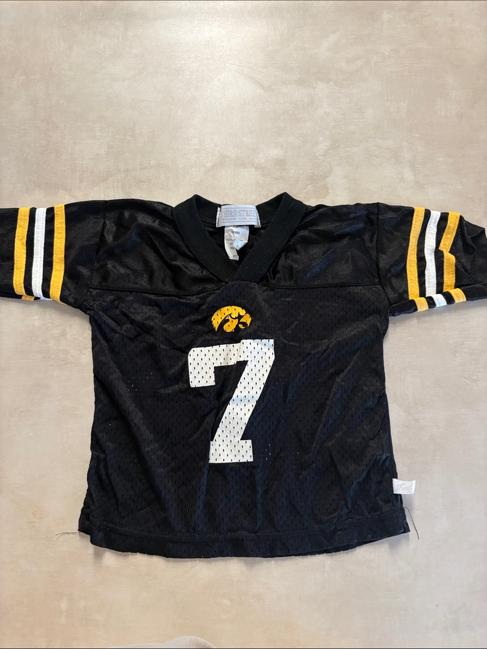Iowa Hawkeyes infant Black Yellow Number 7 Mesh Football Jersey